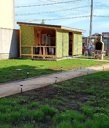 White House Πανσιόν *